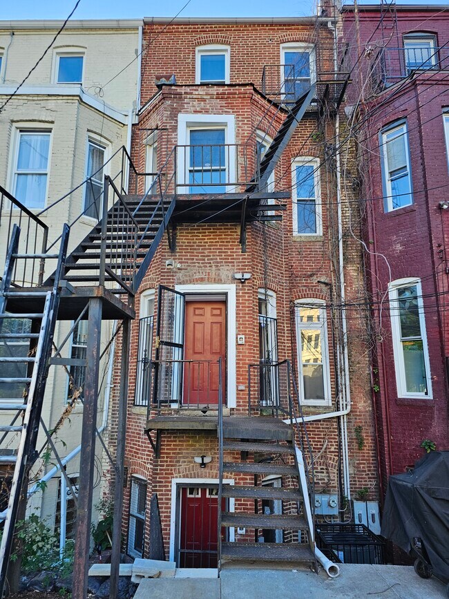 Rear Facade - 1919 Saint Paul St