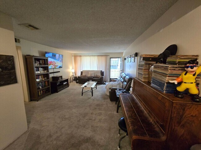 Building Photo - Charming 1 Bed 1 Bath in Hemet!