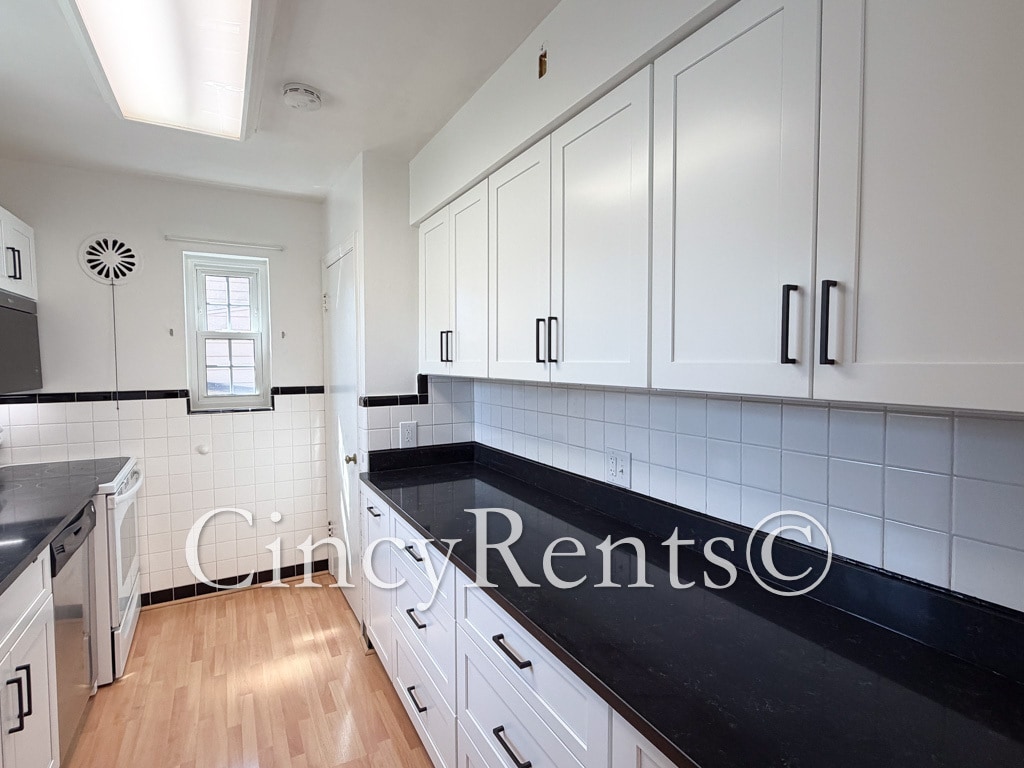 Building Photo - 2652 Bonnie Dr