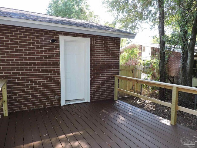 Building Photo - 3485 Rothschild Dr