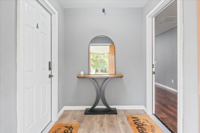 Building Photo - Move-In Special: $300 Off First Month if You Move on or before Feb 28, 2026!