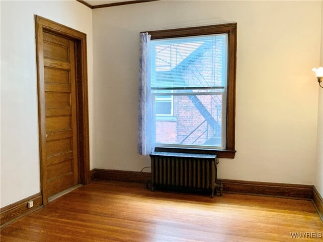 Building Photo - 242 Bryant St