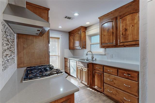 Building Photo - 9100 Berkshire Dr