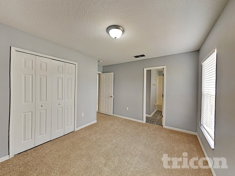 Building Photo - 13542 Briarmoor Ct