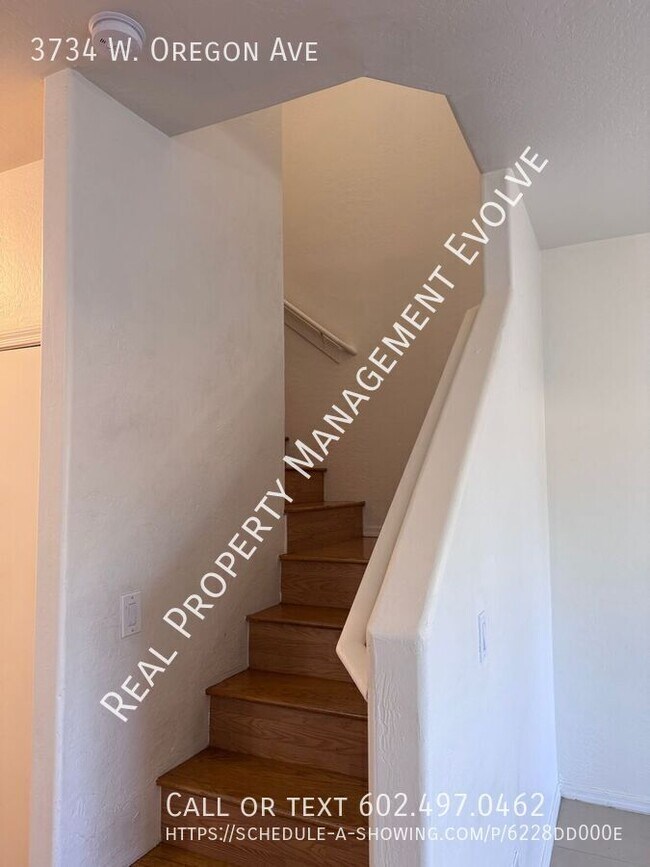 Building Photo - 3734 W Oregon Ave