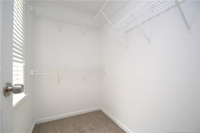 Building Photo - 712 Penncross Dr