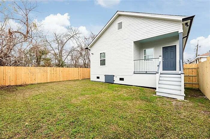 Building Photo - 1332-1334 Tricou St