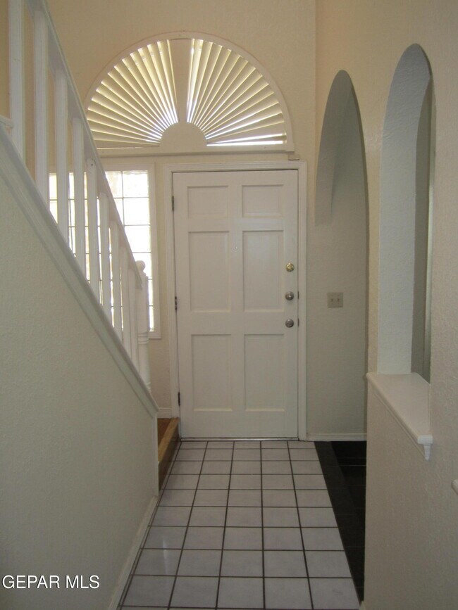 Building Photo - 6924 Imperial Ridge Dr
