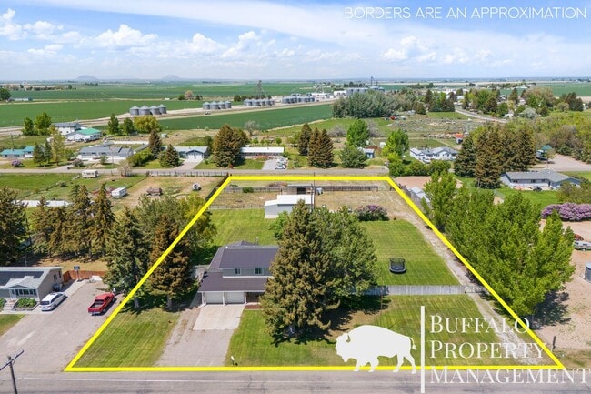 Building Photo - Charming Country Home on 2 Acres | 5 Bed | 3 Bath | Blackfoot, ID
