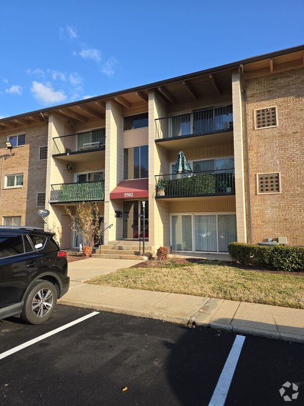 Building Photo - 5502 Karen Elaine Dr
