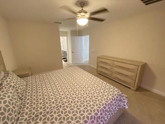 Building Photo - 9047 Stinger Dr