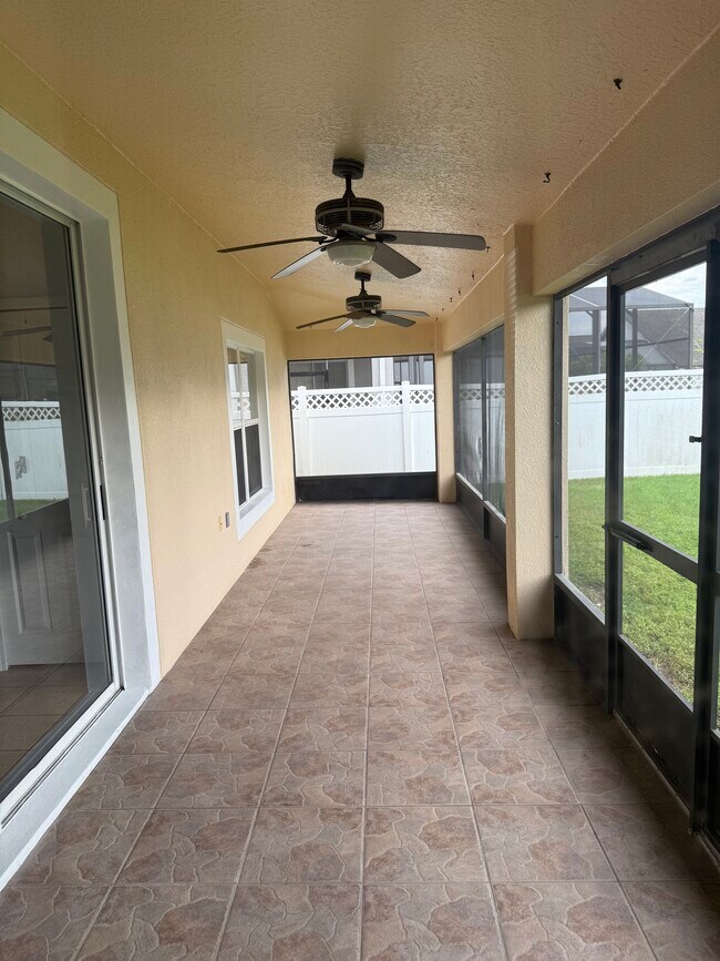 Building Photo - 2914 River Birch Dr