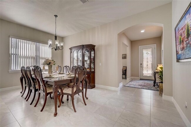 Building Photo - 11655 Meadow Grove Cir