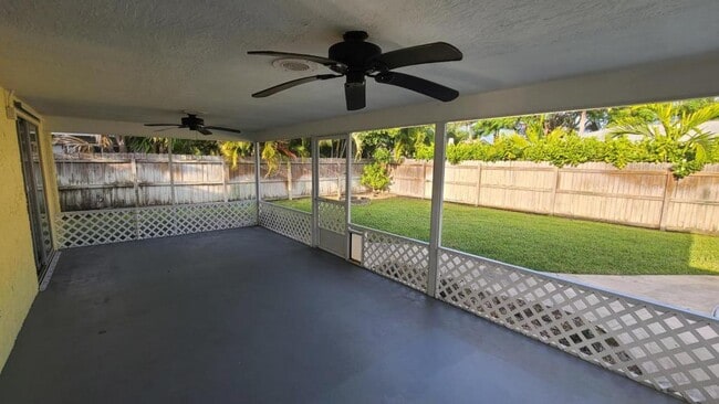 Building Photo - 231 Shore Ln