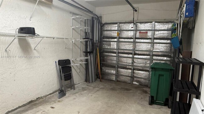 Building Photo - 10150 SW 88th St