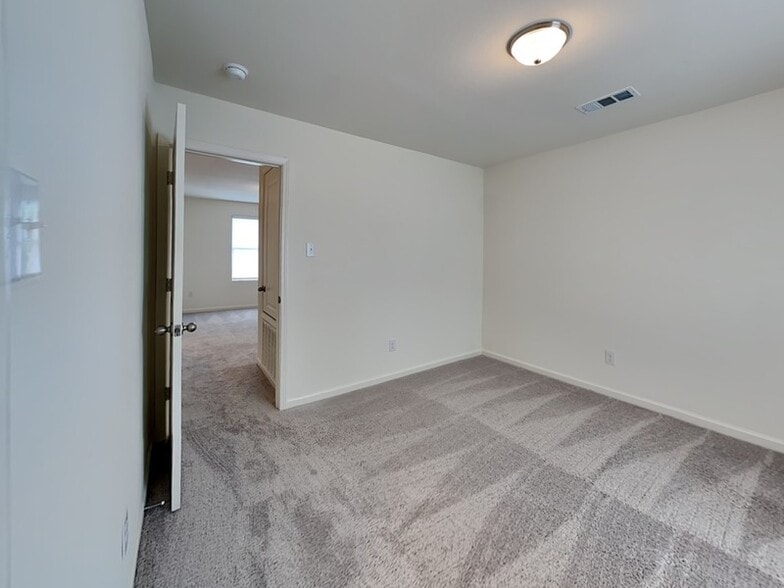 Building Photo - 1803 Washington St