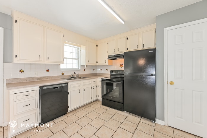 Building Photo - 1107 Windgate Cir NW