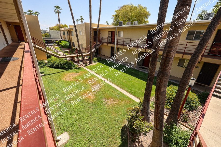 Building Photo - 4630 N 68th St