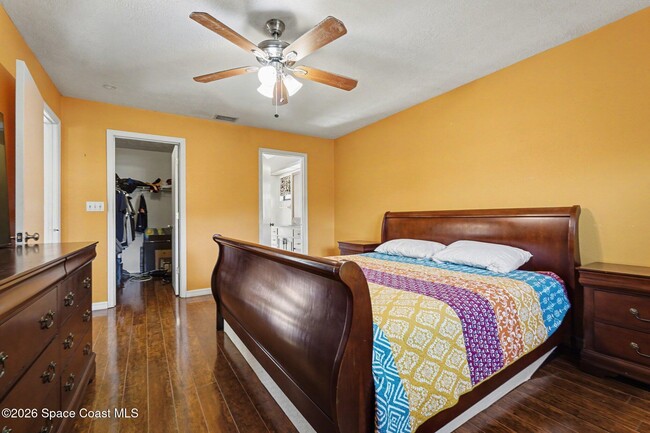 Building Photo - 1820 Zaminder St NW