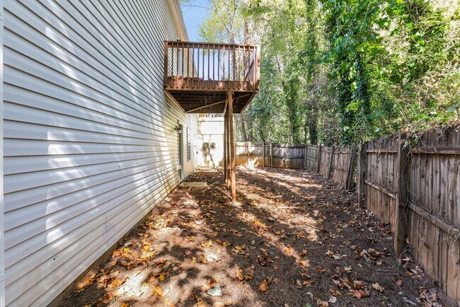 Building Photo - 6937 Fairway Trail