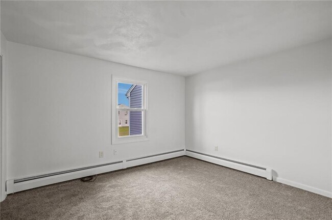 Building Photo - 357-357 Bristol Ferry Rd