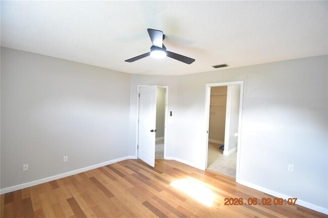 Building Photo - 23223 Club Villas Dr