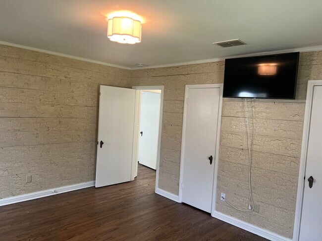 Building Photo - 2916 21st St