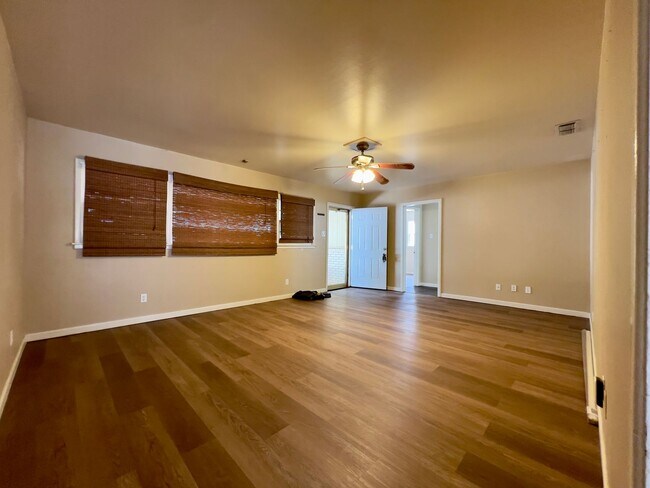 Building Photo - 2825 57th St