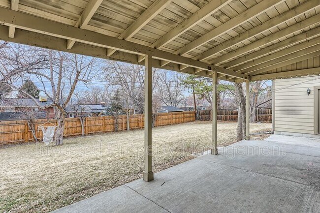 Building Photo - 2471 S Ivanhoe Pl