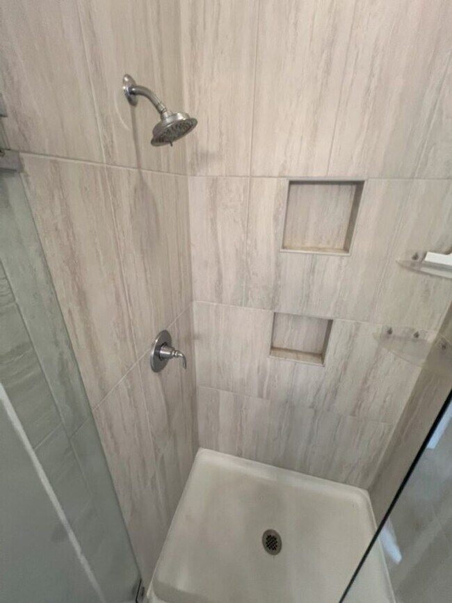 Building Photo - Beautiful 4-Bedroom Home in The Magnificen...