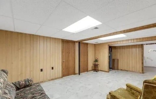 Building Photo - 44284 Suffolk Ct