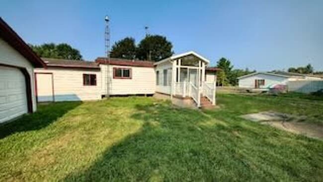 Building Photo - 11354 Berkshire Dr