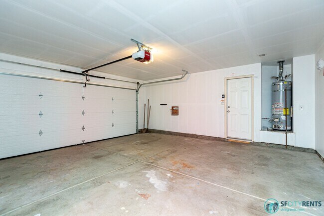 Building Photo - Pacifica: Newly Renovated Single Family Ho...