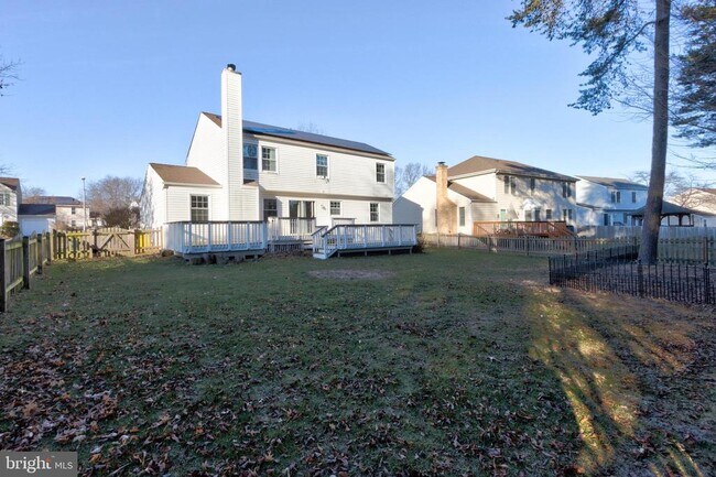 Building Photo - 7925 Carriage Dr