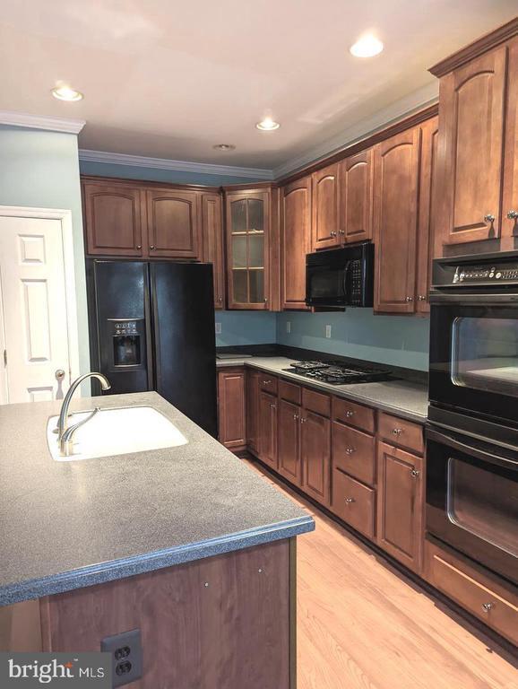 Building Photo - 14173 HUNTERS Way