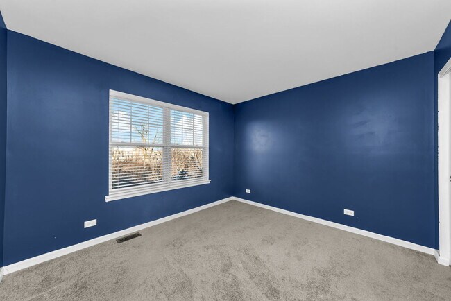 Building Photo - 3345 Kentshire Cir