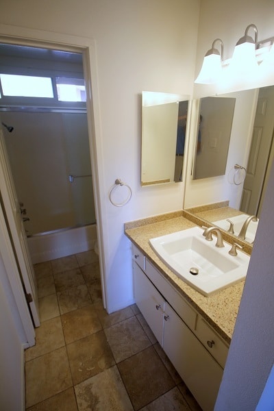 Building Photo - OG Vista