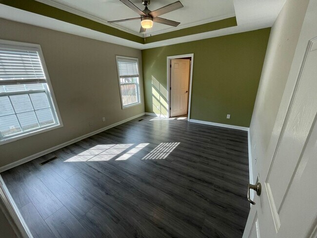 Building Photo - Awesome Home Great Location for Rent