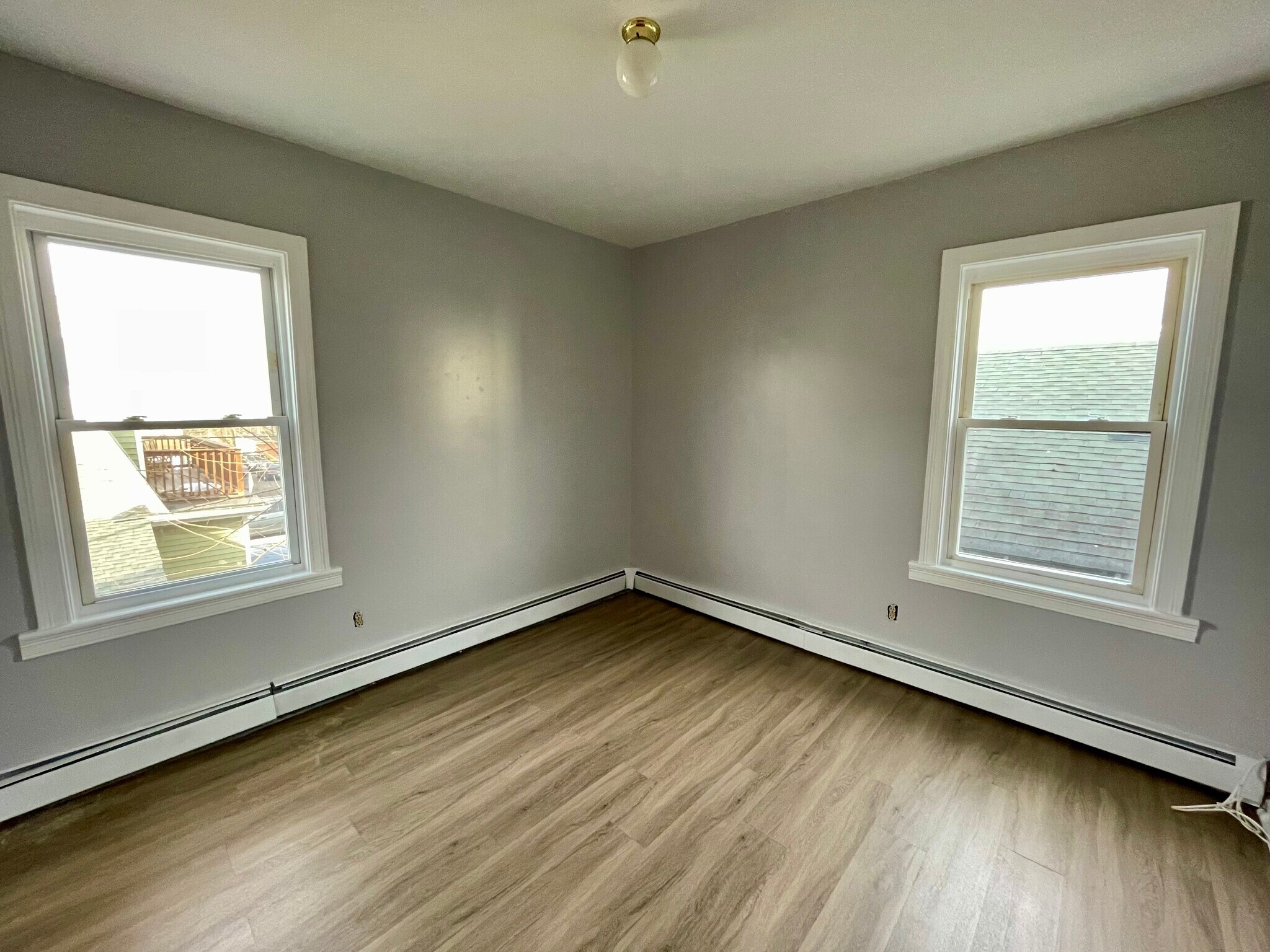 Building Photo - 48 Pekin St