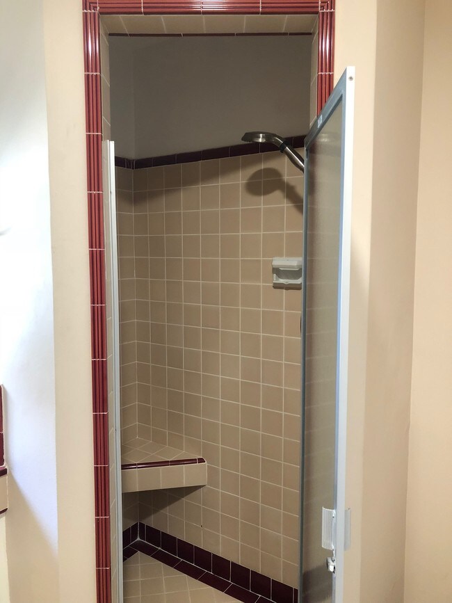 Building Photo - 2315 24th St