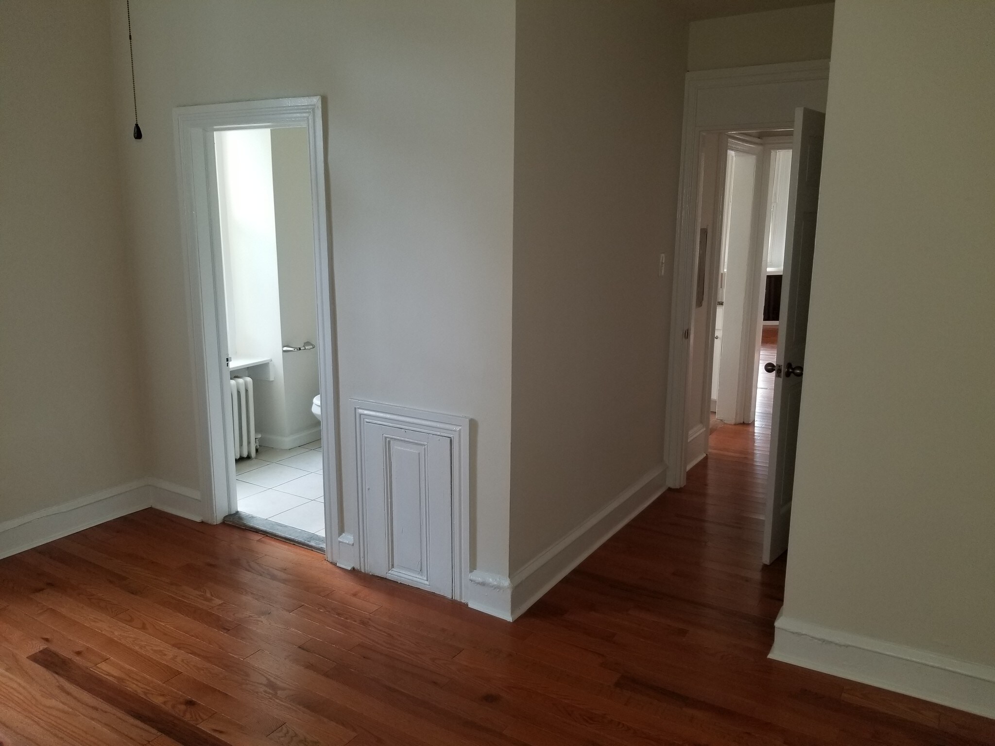 Hallway.Bedroom.Bathroom - 412 W Chelten Ave