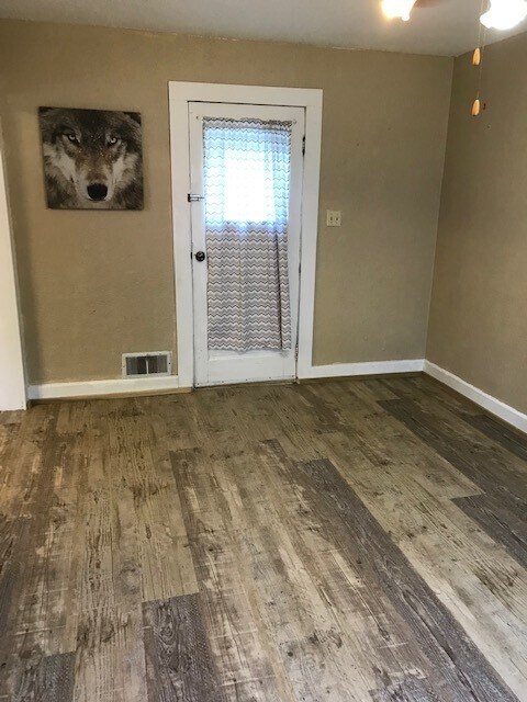 Living Room - 709 9th Ave SW