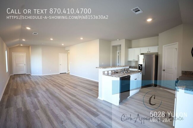 Building Photo - Move in special $900!!  New construction i...