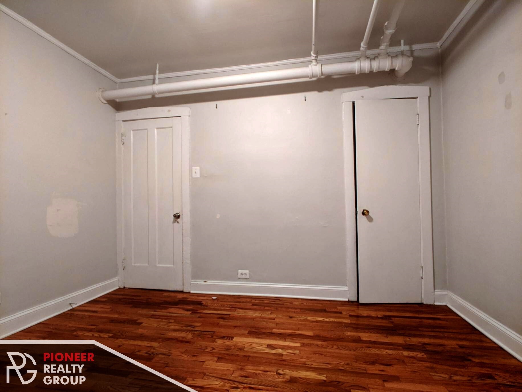 Building Photo - 3837 N Greenview Ave