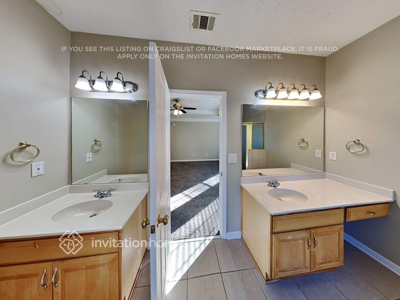 Building Photo - 312 Sunderland Way