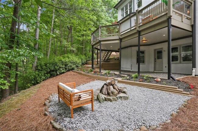 Building Photo - 110 Valley Summit Ct