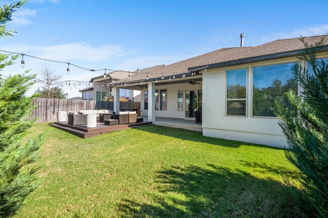 Building Photo - 124 Mendocino Ln