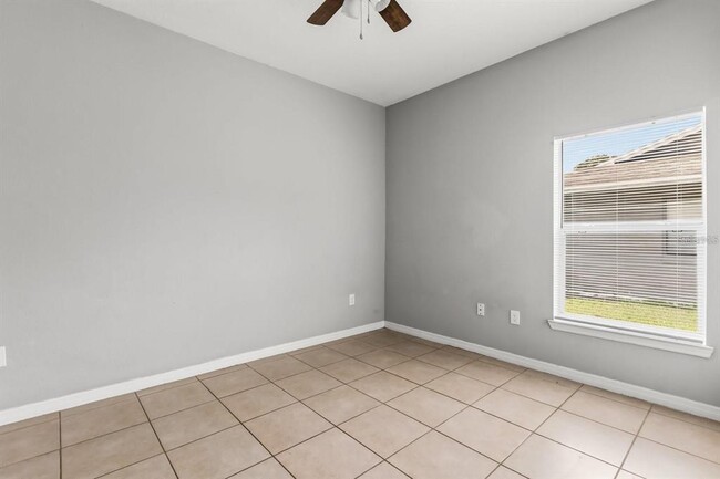Building Photo - 677 Royalty Ct