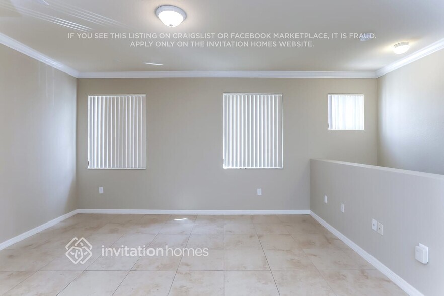 Building Photo - 12600 SW 50th Ct