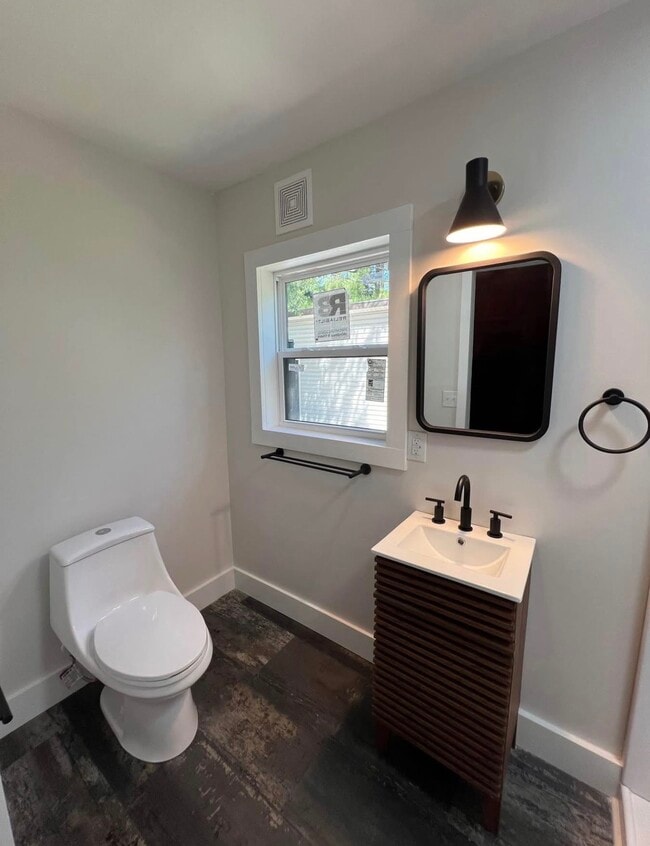 Building Photo - 3311 TV Rd